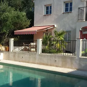 https://villa-azur-lorgues.fr-provencehotel.com
